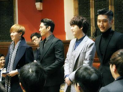 Super Junior Bangga Berikan Kuliah Khusus di Hadapan 400 Mahasiswa Oxford University