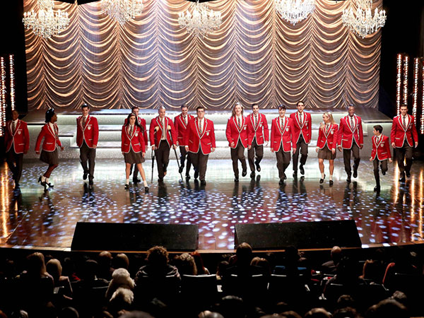 Glee: New Directions Siap Bertanding di Sectionals, Jesse St. James Ingin Rebut Rachel dari Sam?