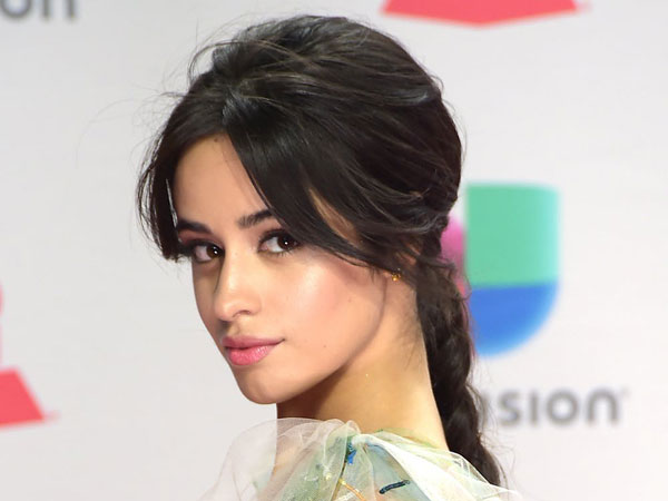 Kelelahan dan Dehidrasi Setelah BBMAs, Camila Cabello Dilarikan ke Rumah Sakit!