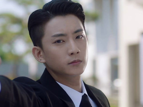 Gongchan B1A4 Berubah Jadi Bodyguard Tampan dan Misterius di Drama Baru MBC