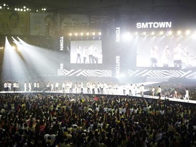SMTOWN Jepang tampilkan Kolaborasi Dahsyat dari Para Artis SM Entertainment