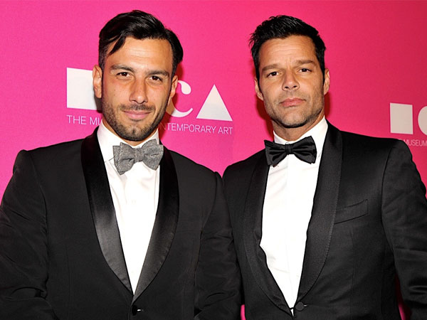 Ricky Martin Akan Gelar Pernikahan Megah dengan Tunangan Prianya
