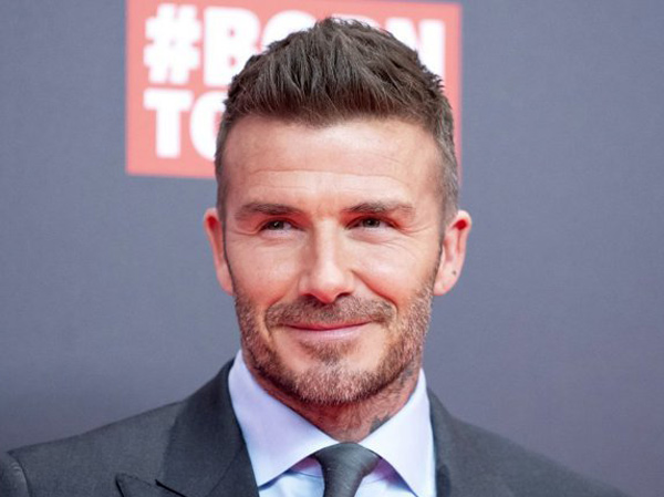 Ketahuan Main Ponsel, David Beckham Dilarang Menyetir Selama 6 Bulan