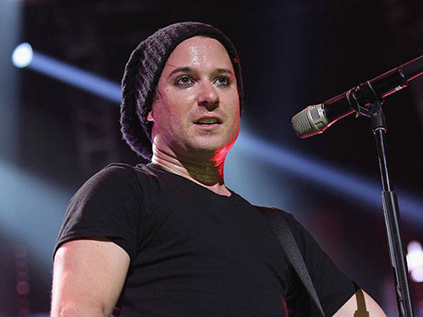 Bassist Simple Plan Mengundurkan Diri karena Skandal Pelecehan Seksual