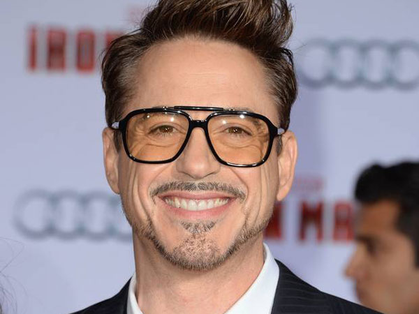 Robert Downey Jr. Dianggap Permainkan Fans Tentang Seri Keempat Iron Man?