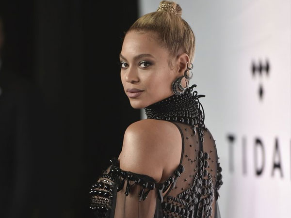 Diam-diam Beri Petunjuk, Inikah Jenis Kelamin Anak Kembar Beyonce Knowles?
