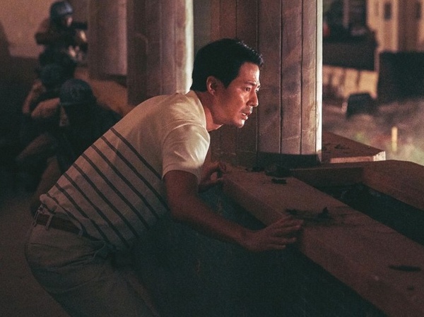Sinopsis Film Escape From Mogashidu, Film Korea Terlaris yang Dibintangi Jo In Sung
