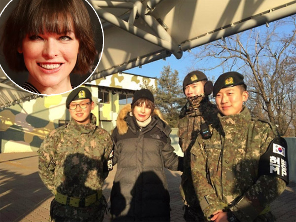 Promo Film 'Resident Evil', Serunya Milla Jovovich Berkunjung ke Zona Perbatasan Korea