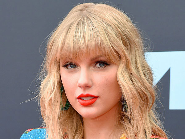 Menonton Film Selama Masa Isolasi Jadi Sumber Inspirasi Lagu Taylor Swift