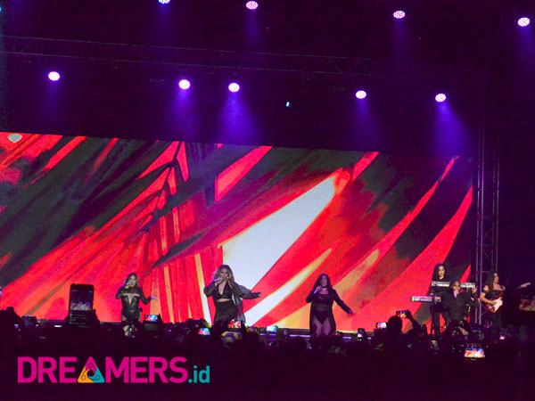 Jakarta Terbaik! Konser Perdana Fifth Harmony di Indonesia Sukses Tampil Memukau