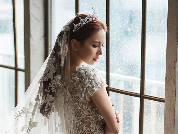Resmi Menikah, Jei FIESTAR Bagikan Foto Cantik Pernikahannya