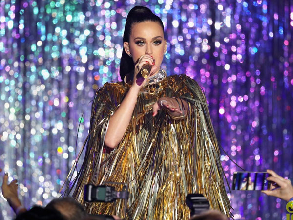 Katy Perry Siap Rilis Single Baru dan Konfirmasi Turnya Tahun Depan!