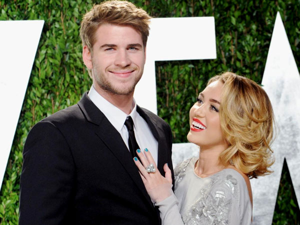 Balikan, Miley Cyrus Akan Tinggal Serumah dengan Liam Hemsworth?