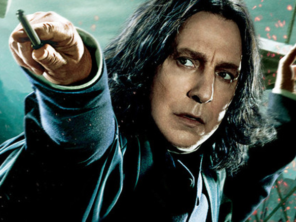 Banyak Dikomentari, JK. Rowling Ungkap Alasan Harry Beri Nama Snape Untuk Anaknya