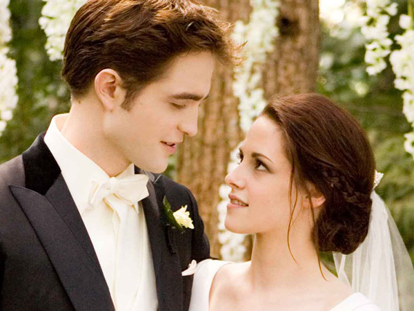Happy 10th Anniversary, ‘Twilight’! Ini Beberapa Fakta Tersembunyi Dari Kisah Cinta Manusia-Vampir!
