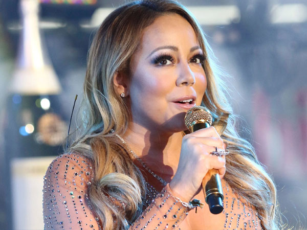 Ini Kata Produser Acara Terkait Tuduhan Sengaja Buat Penampilan Mariah Carey Kacau