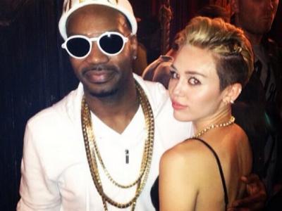 Duh, Miley Cyrus Dirumorkan Sedang Hamil!