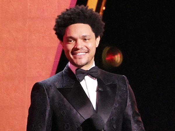 Trevor Noah Kembali Jadi Host Grammy 2023