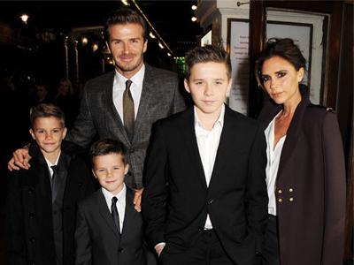 Victoria Beckham Sesali Tak Punya Banyak Waktu Keluarga