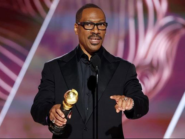 Eddie Murphy Bagi Tips Sukses, Sentil Insiden Will Smith Tampar Chris Rock