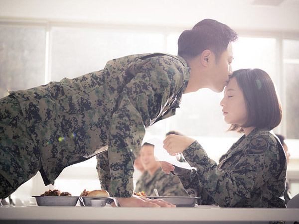 Kejadian Seru Apa Dibalik Adegan Ciuman Jin Goo dan Kim Ji Won di 'Descendants of The Sun'?