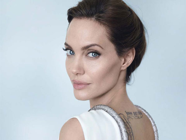 Angelina Jolie Ingin Banting Setir ke Dunia Politik?