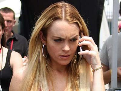 OMG, Lindsay Lohan Dipukul Pria