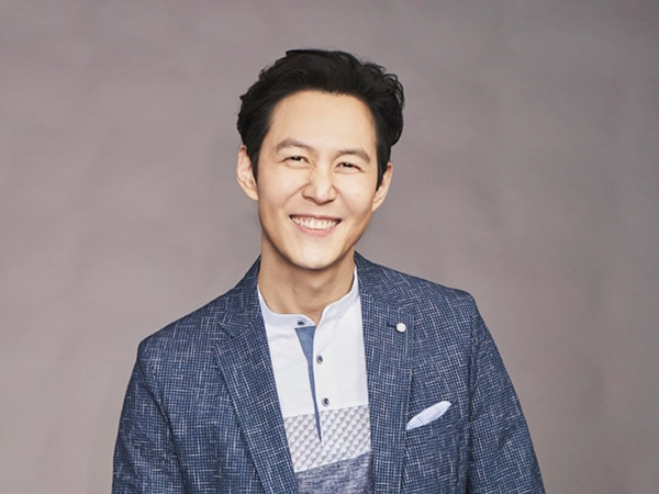 Aktor Lee Jung Jae Dikabarkan Siap Comeback Drama Setelah 10 Tahun Absen