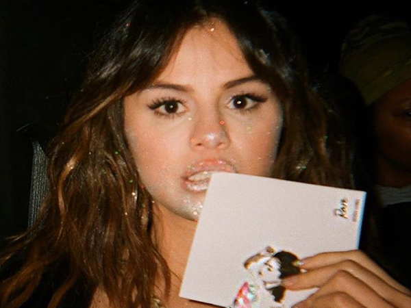 Sempat Vakum dari Dunia Musik, Album Baru Selena Gomez Puncaki Tangga Musik AS