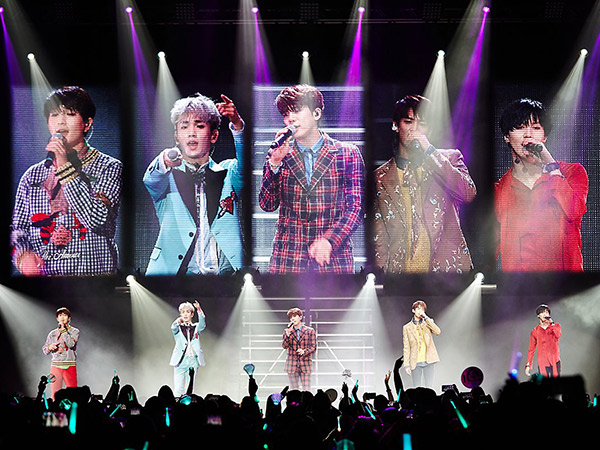 Tulis Surat Haru, SHINee Bakal Lanjutkan Tur Konser dengan Empat Member