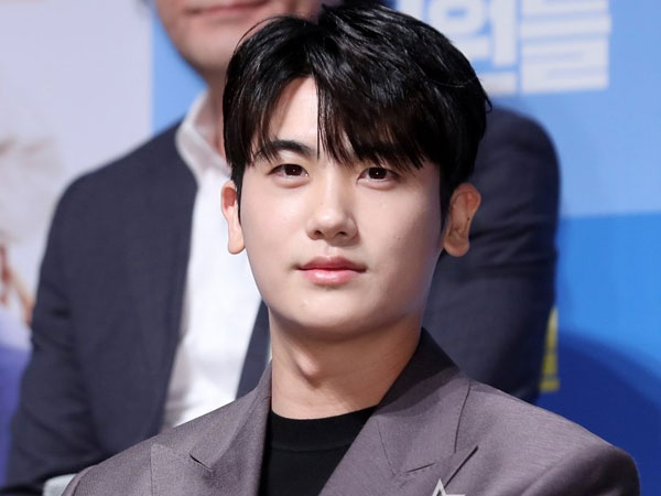 Park Hyungsik Konfirmasi Tanggal Resmi Masuk Wajib Militer