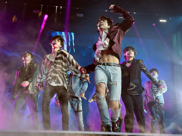 BTS Jadi Artis Korea Pertama yang Gelar Konser Stadium di Amerika Serikat