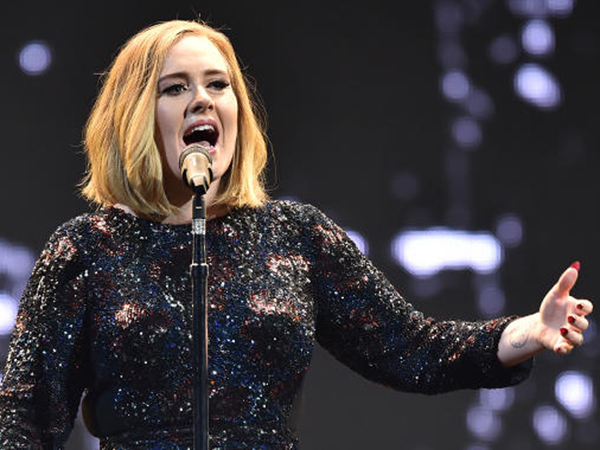 Adele Beri Bocoran Partisipasinya di Festival Glastonbury 2016!