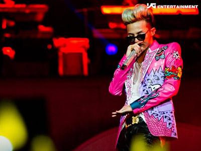 Wow, G-Dragon Disetarakan dengan Michael Jackson dan Lady GaGa!