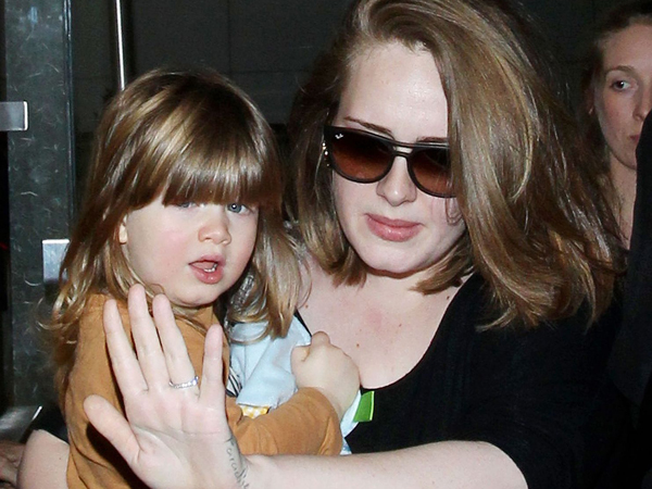 Adele Berencana Bawa Anak Balitanya Selama Tur Album Baru