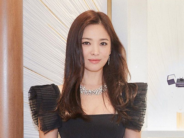 Song Hye Kyo Makin Elegan di Acara Publik Pertama di Korea Pasca Cerai