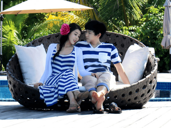 Sungmin Super Junior & Kim Sa Eun Rilis Foto Romantis Saat Bulan Madu di Maldives!