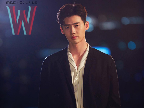 Lee Jong Suk Akui Sempat Alami Kesulitan Saat Syuting Drama ‘W’