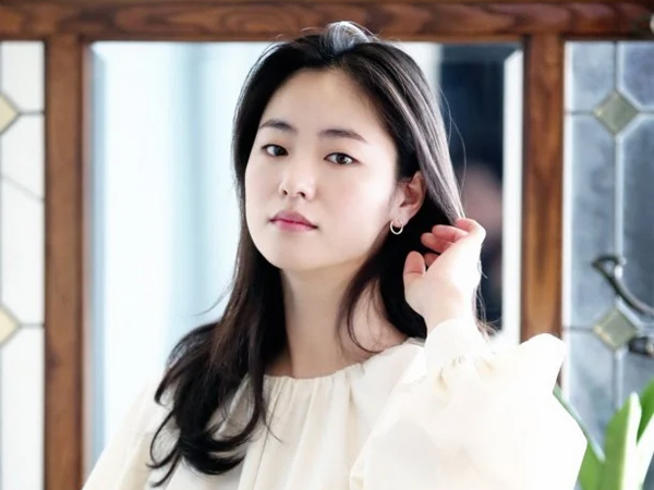 Jeon Yeo Bin Ungkap Serunya Kerja Bareng Song Joong Ki dan Yoo Jae Suk