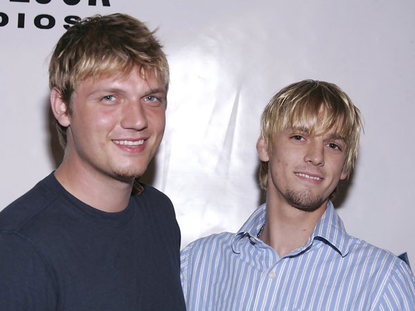 Nick Carter Tulis Lagu 'Hurts To Love You' untuk Mendiang Aaron Carter