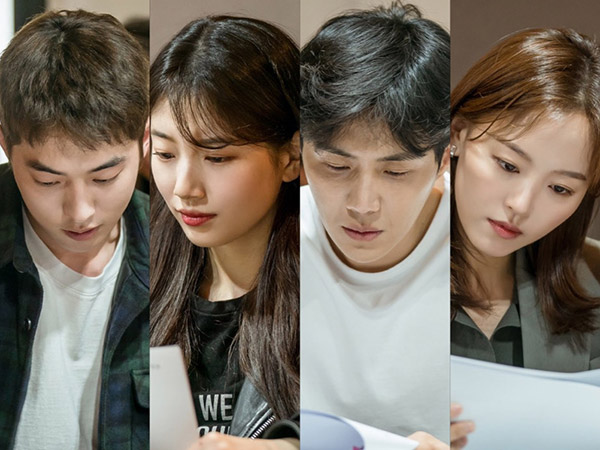 Nam Joo Hyuk, Suzy, Hingga Kim Seon Ho Serius di Sesi Diskusi Naskah Drama 'Start-Up'