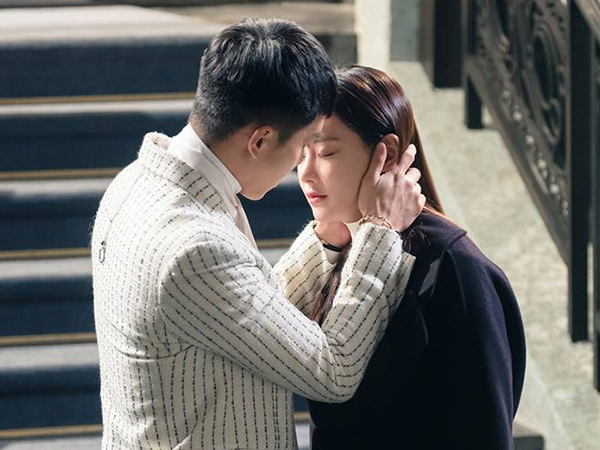 Suguhkan Kiss Scene Lee Seung Gi dan Oh Yeon Seo, Rating Drama 'Hwayugi' Makin Meroket