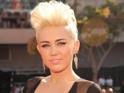 Apa Arti dari Judul Album Terbaru Miley Cyrus, 'Bangerz'?