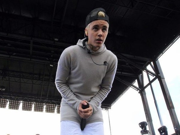 Di Australia, Justin Bieber Gelar Konser di 'Pulau Pribadi' Miliknya!
