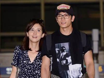 Lee Bo Young dan Ji Sung Bertolak ke Madrid untuk Foto Pra-Pernikahan