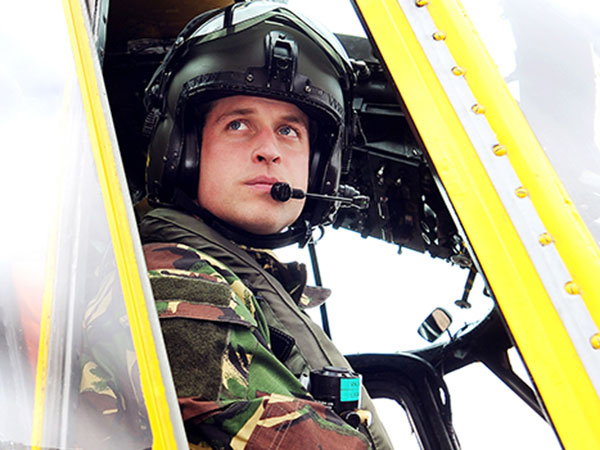 Lulus Tes Pilot Helikopter, Pangeran William Siap Jadi Pilot Ambulans Udara