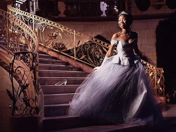 Aktris Kulit Hitam Brandy Siap Kembali Perankan Cinderella