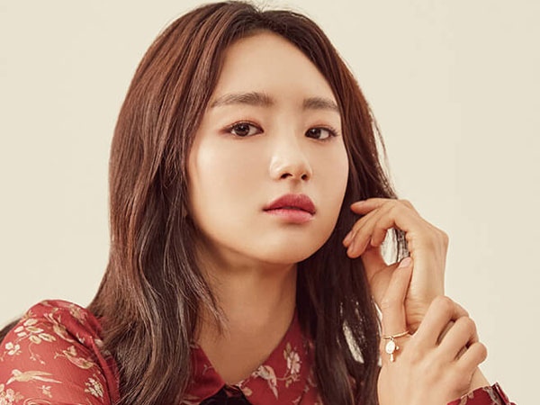 Won Jin Ah Dikabarkan Jadi Pasangan Ji Chang Wook di Drama Baru tvN