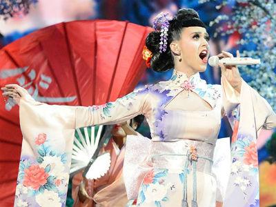 Tampil Ala Geisha Jepang di AMA 2013, Katy Perry Dianggap Rasis!