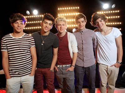 Banjir Kejutan dari One Direction di Video Musik 'Best Song Ever'!
